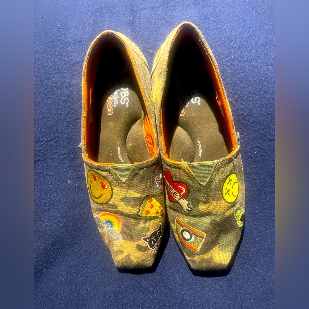 Bobs by Sketchers camouflage sneaker shoe with memory foam insole.